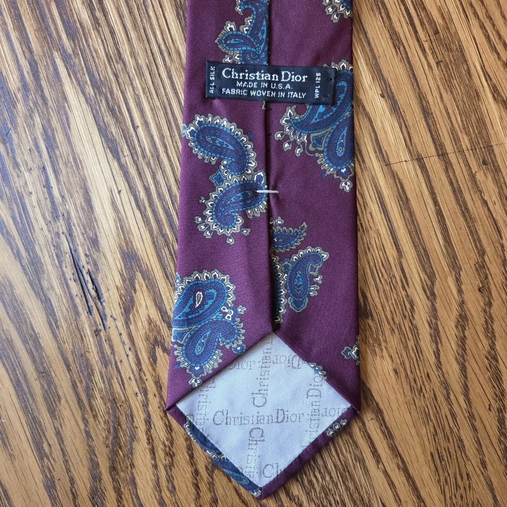 CHRISTIAN DIOR Silk Paisley Tie